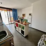 Beautiful Ocean View Paradise Cort Апартаменты Адехе